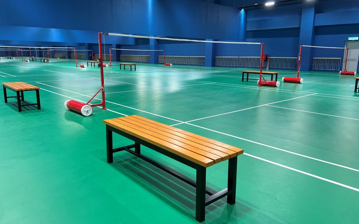 Ready-to-install PVC badminton court flooring