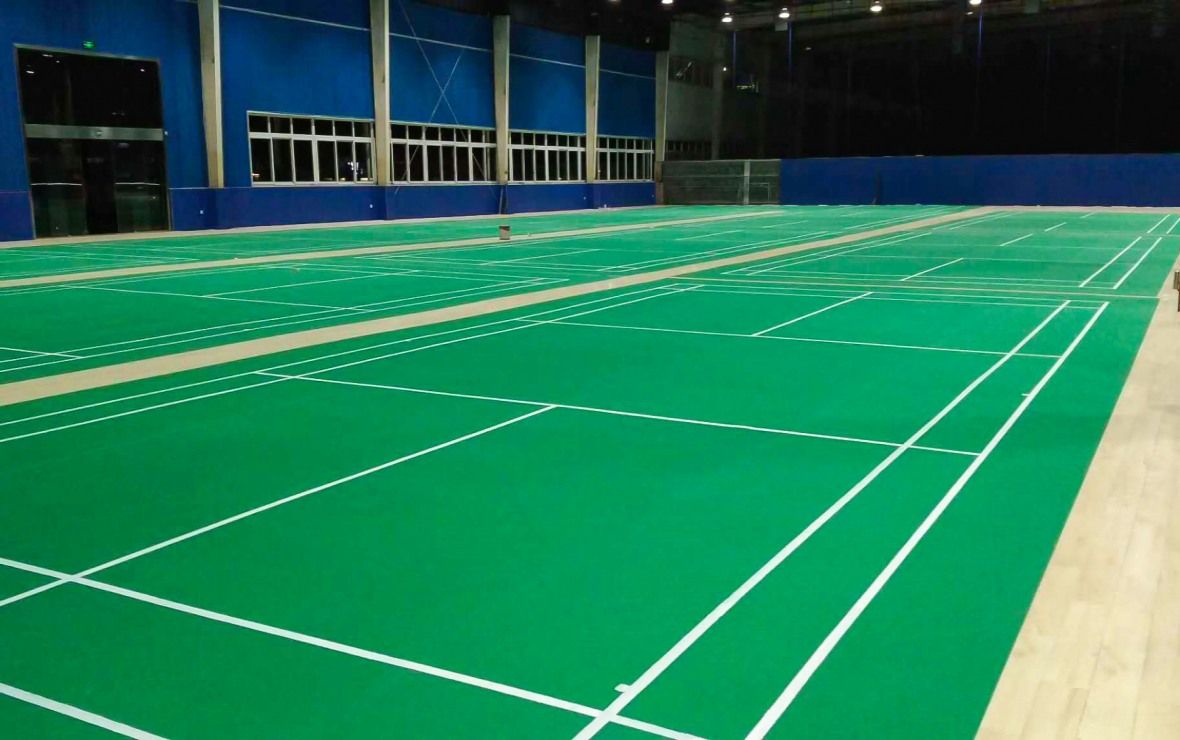 Can the lines of a badminton court be painted